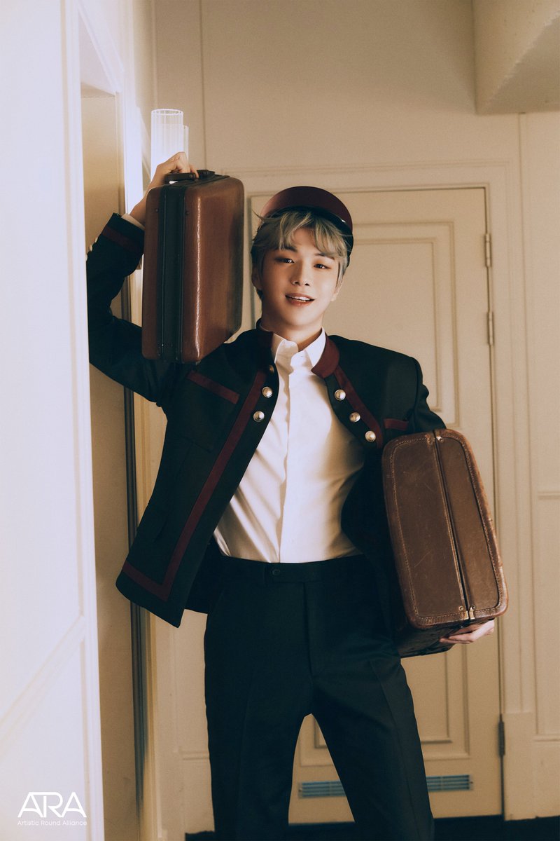 kd_officialx's tweet photo. [📢] 강다니엘(KANGDANIEL) 1ST OFFICIAL FANCLUB [FLOWD] KIT 추가 신청 안내 (+ENG)

[VEILED DELIGHT HOTEL]
🗝️ 추가 신청 일정
2024.12.16(MON) 6PM (KST) ~ 2024.12.18(WED) 11:59PM (KST)

자세한 내용은 강다니엘 OFFICIAL PLATFORM에서 확인해 주세요
🔗 https://t.co/oXb8qgQWtz

#강다니엘 #KANGDANIEL
#플로디 #FLOWD