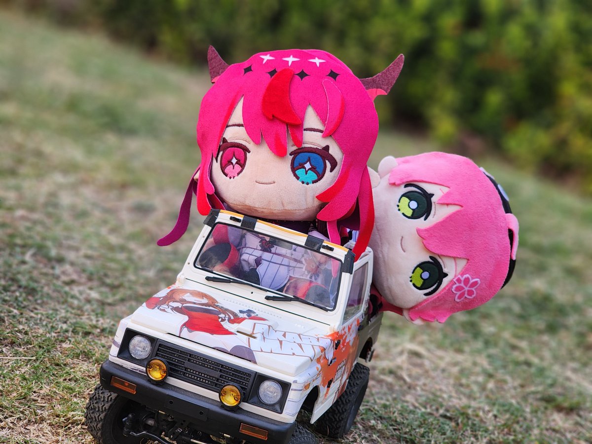 lvansola's tweet photo. Yesterday, 12/15, I used my remote control car to carry my IRyS doll and my friend’s miko doll to the FFK17 Pier 2 Animation Festival in Kaohsiung. Unexpectedly, many people praised them for being cute.
I asol met many complainers playing hololive roles.
#IRySart 
#miko_Art https://t.co/KkMJyuTS7v