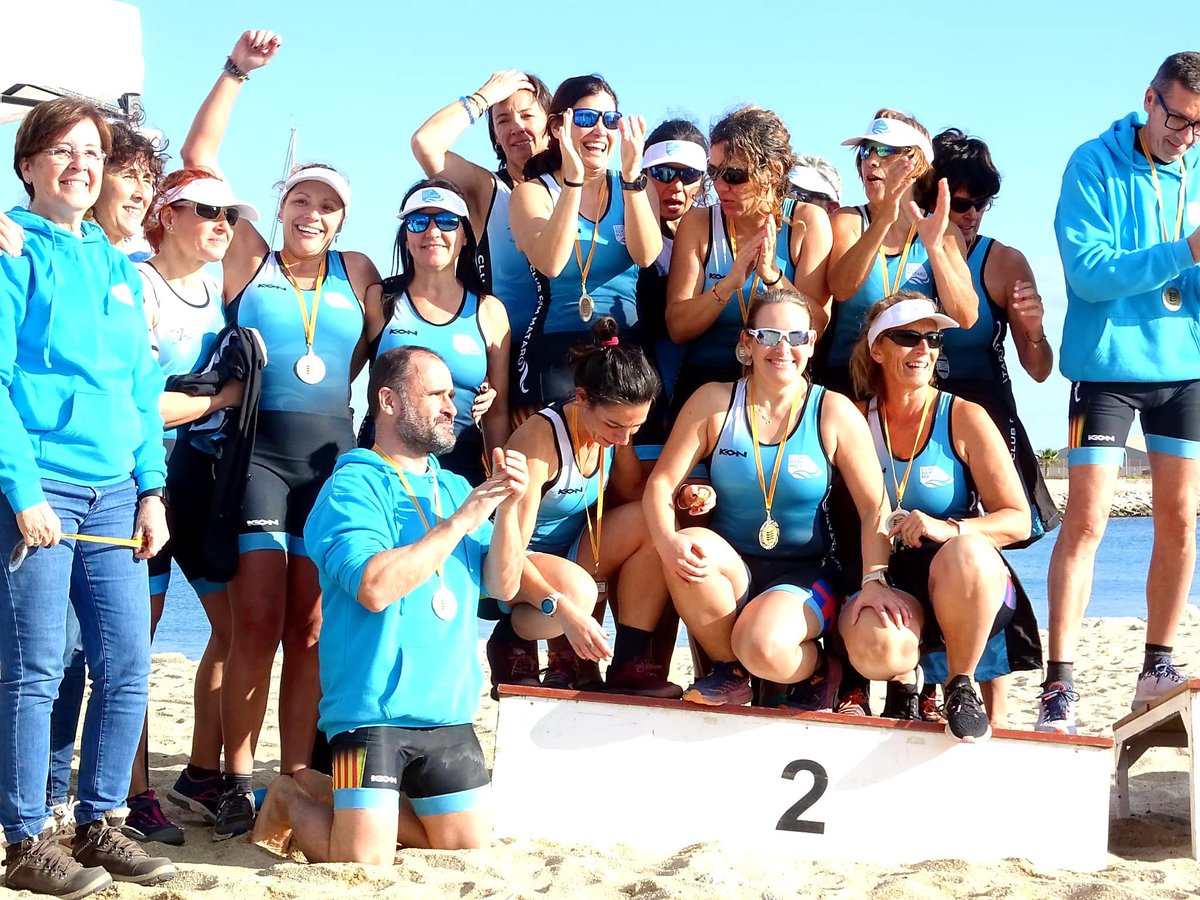 remmataro's tweet photo. 🏆ABSOLUT FEMENÍ🥇CAMPIONES DE CATALUNYA DE LLAGUT CATALÀ 2024🚣
Absolut masculí:🥈
Veterà femení A: 🥈
Veterà femení B: 6️⃣
Veterà masculí: ❌
El Club Rem Mataró rep 🏆 2n millor club. GRÀCIES 
A tots els patrocinadors, col.laboradors pel suport i a la regidora @BeaDelgado20 https://t.co/zTBRLOYQuY
