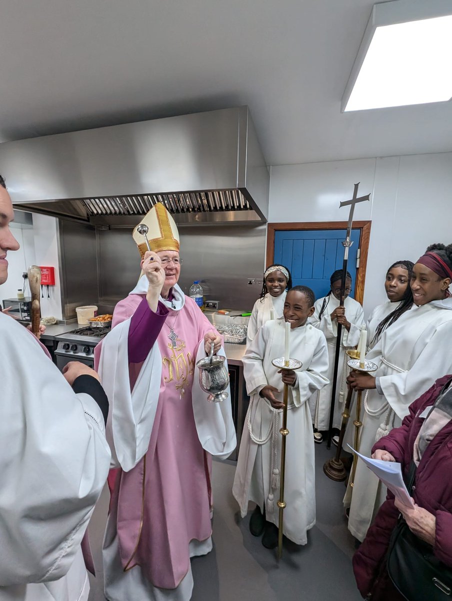 Alastair Cutting tweet media