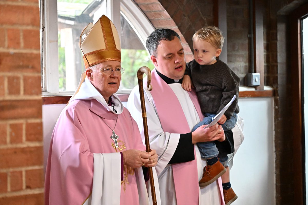 Alastair Cutting tweet media