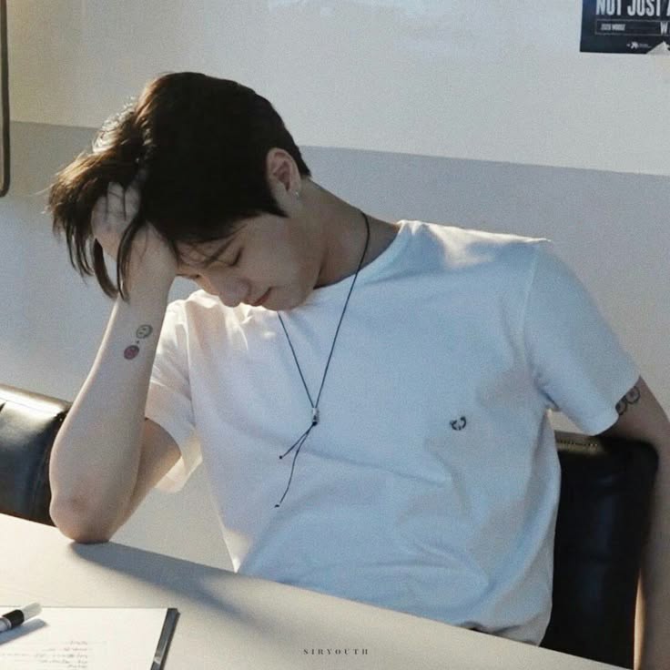 ️

Pulang dari Jepang gak bisa langsung leha-leha karena udah dikejar sama tagihan. Puyeng dikit gak ngaruh. 💪  
  
️