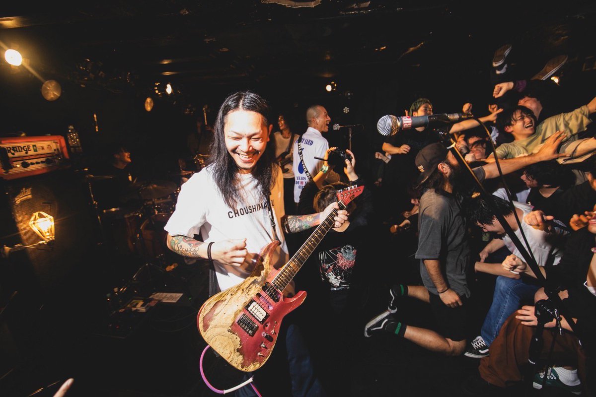 COUNTRY_YARD's tweet photo. 2024.12.15 八王子RIPS

COUNTRY YARD "ONE MAN SHOW"

photo Keiju Kawase https://t.co/xEgjnuj0Ro