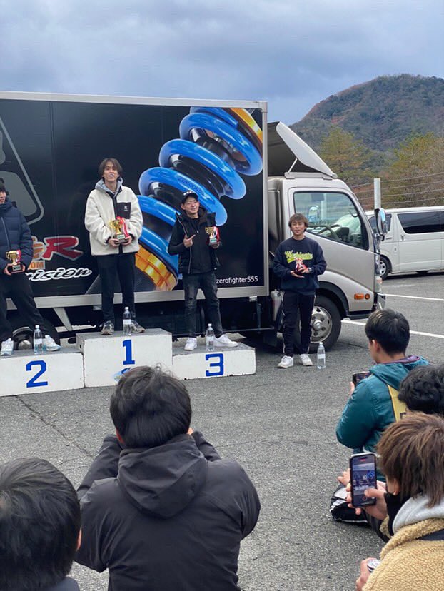 ef9_niki's tweet photo. 初ワンメイク!ウエットやけど表彰台取れた!開幕戦も頑張る😆フリー走行1周目でグラベルと仲良ししたのは🤫 #HOCCR https://t.co/CbF5C9iKdh