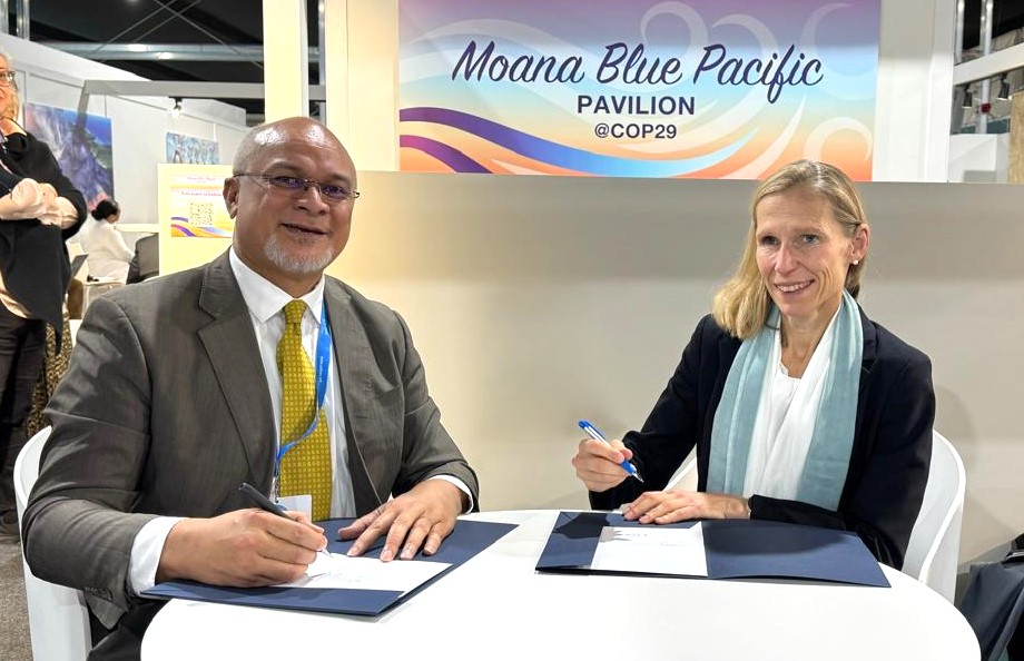Global Shield Solutions Platform (@thegssp) on Twitter photo <a href="/theGSSP/">Global Shield Solutions Platform</a> and PCRIC <a href="/PacificInsuran2/">PCRIC</a> have signed a grant agreement to address key challenges in expanding #CDRFI solutions across #PICs with a strategic focus on Education and Product Development <a href="/TheGlobalShield/">Global Shield</a> #ClimateResilience Read more at global-shield-solutions.org/2024/12/16/pcr… <a href="/theGSSP/">Global Shield Solutions Platform</a> and PCRIC <a href="/PacificInsuran2/">PCRIC</a> have signed a grant agreement to address key challenges in expanding #CDRFI solutions across #PICs with a strategic focus on Education and Product Development <a href="/TheGlobalShield/">Global Shield</a> #ClimateResilience Read more at global-shield-solutions.org/2024/12/16/pcr…