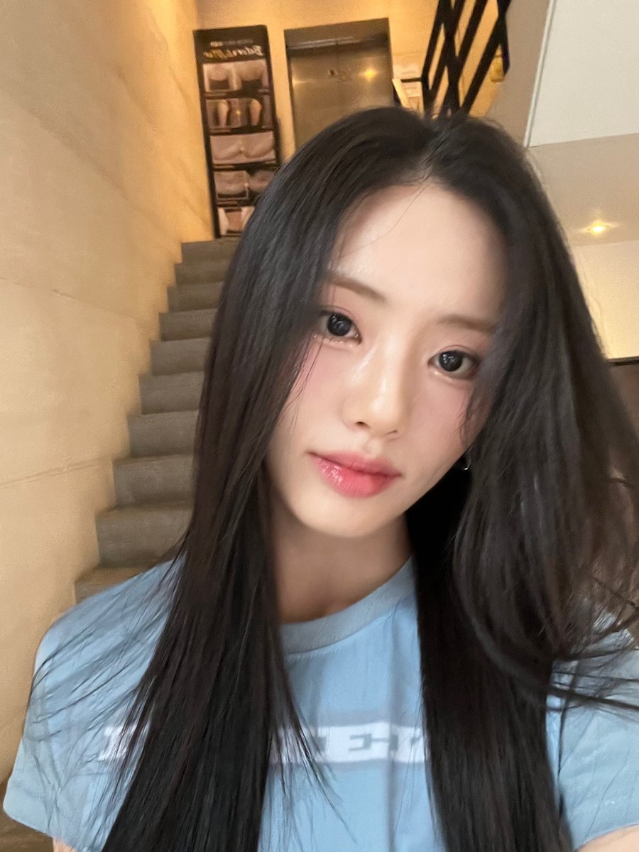 m_nzii_'s tweet photo. 어어어케안조아함;;아시잘방금또입덕함 https://t.co/vyI5uwdUpI