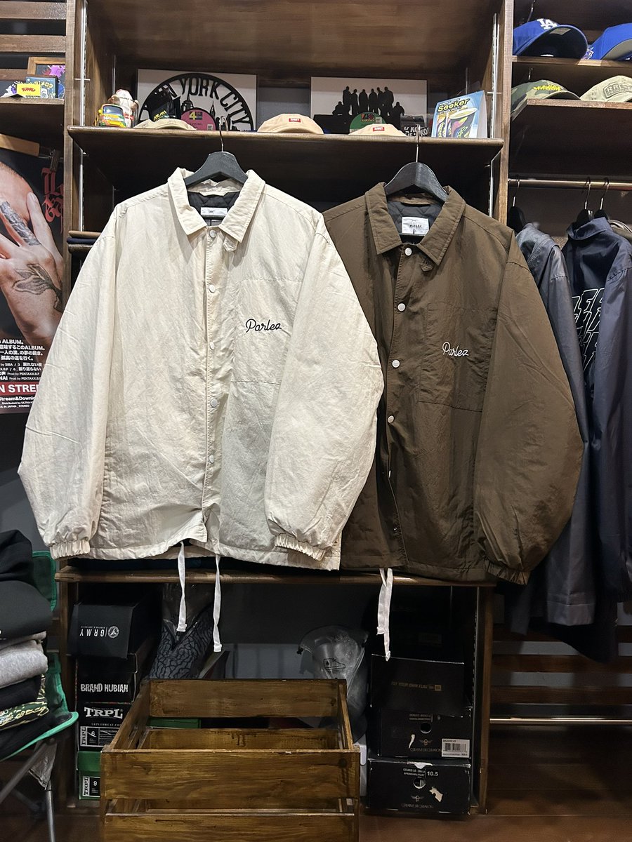 裏地がキルティングの中綿入り
コーチジャケットの分厚いシルエット
PARLEZは生地も良いのもオススメのポイントです☑︎☑︎☑︎

sabo078.com/?pid=182417108