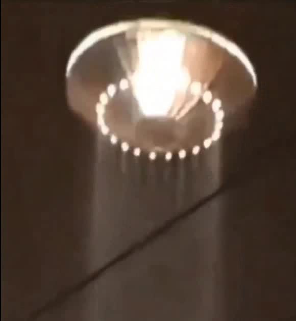 maniaUFO's tweet image. Very clear footage of a UFO/UAP/Drone in New Mexico
#UFOSightings #UFOTwitter #Ufox #ufomania #UAPTwitter #uapX #dronesightings #alieninvasion