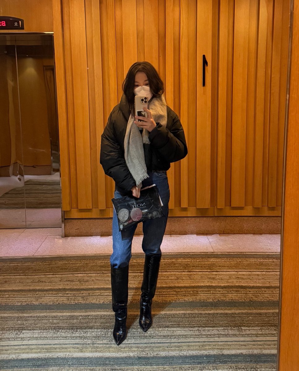 Маскаа зүүхгүй бол ер нь хэцүүлэж л байх шиг байна дөө🤧