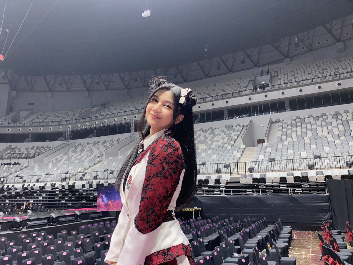AR_AnindyaJKT48's tweet photo. 💛💛💛💛💛 https://t.co/l1V9uXzwfU