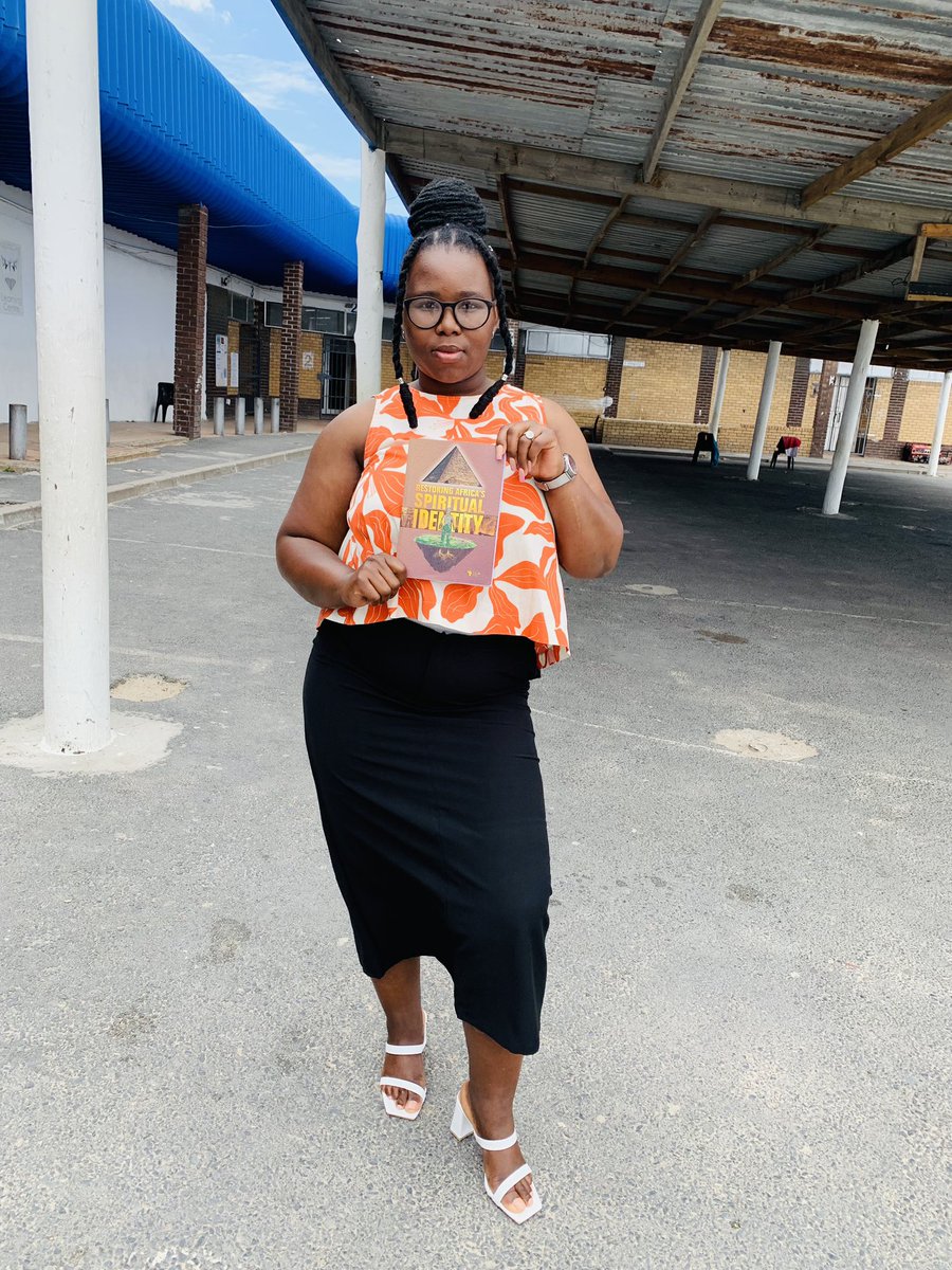 Sbu940726's tweet photo. #DayofRestoration
#RestoringAfricasSpiritualIdentity
#UlalaNjaniYiBookLaunch
#AfricanHiddenVoices
#Mangalisweni💃🏿💃🏿💃🏿 https://t.co/WqRDHeFis0