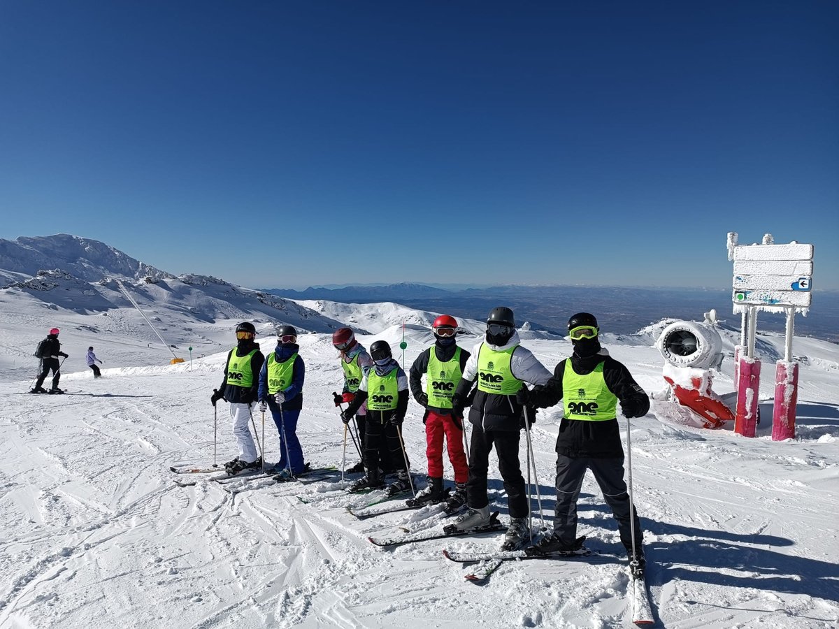 Agotados en tiempo récord los 5.220 forfaits para granadinos que oferta el Ayuntamiento de Granada.
<a href="/aytogr/">Ayuntamiento de Granada</a> <a href="/websierranevada/">Sierra Nevada</a>