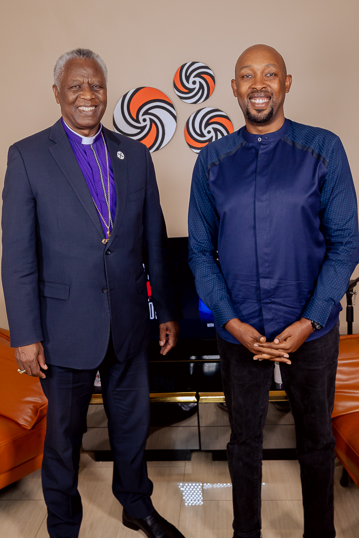 SannyNtayombya's tweet photo. NEW PODCAST: I really enjoyed the conversation I had with Laurent Mbanda (@MbandaLaurent), Archbishop of the Anglican Church of Rwanda. We discussed his eventful life, the ongoing split in the global Anglican community and Church's response to the growing mental health crisis
Listen:
Spotify: https://t.co/WncAKo6EoC
Apple: https://t.co/xjwyMUz1dK
Watch on YouTube: https://t.co/jtgZ8WjPGP
#Rwanda #Church #Christianity #thelongformrwanda