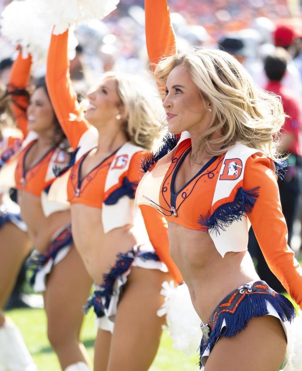 ProCheerRT's tweet image. DBC Lovely