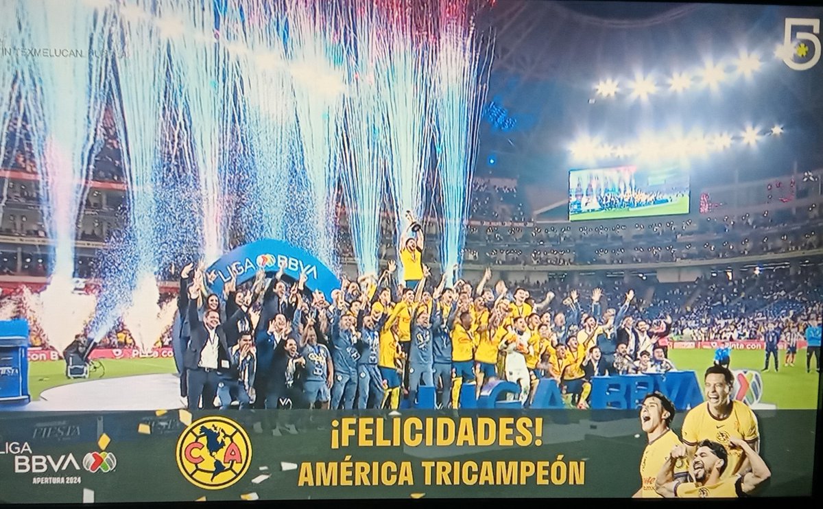 Fer_m1's tweet photo. Por primera vez en el FUT bol mexicano un equipo, el mejor!! Consigue 2 veces el tricampeonato!! https://t.co/SuppBC9mCz