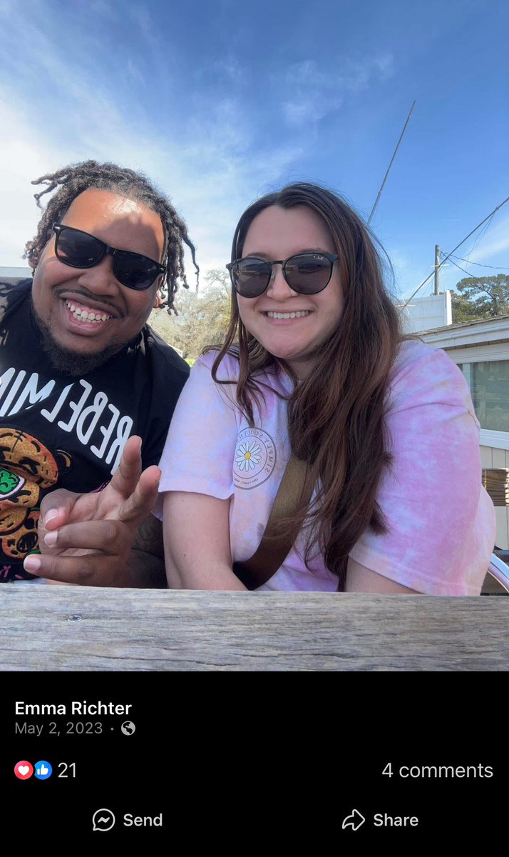 LauraLoomer's tweet photo. EXCLUSIVE:

The author of this anti-Daniel Penny Daily Mail @MailOnline article, Emma Richter, is a Black Lives Matter activist. 

I uncovered photos from her private social media accounts which reveal that Emma is a heavy set white woman with a black boyfriend, and she partakes in BLM activism. In one of her pictures, she has BLACK LIVES MATTER surrounding her face and a black power fist photoshopped onto her profile picture on Facebook.

That’s why she called Daniel Penny a “subway killer”, even though he was found NOT GUILTY this week in the death of career criminal, Jordan Neely. 

Why does DAILY MAIL have a BLM activist publishing articles about Daniel Penny on their site? 

RECEIPTS! 👇🏻

@LoomerUnleashed @CcpSkipTracer @DailyMail