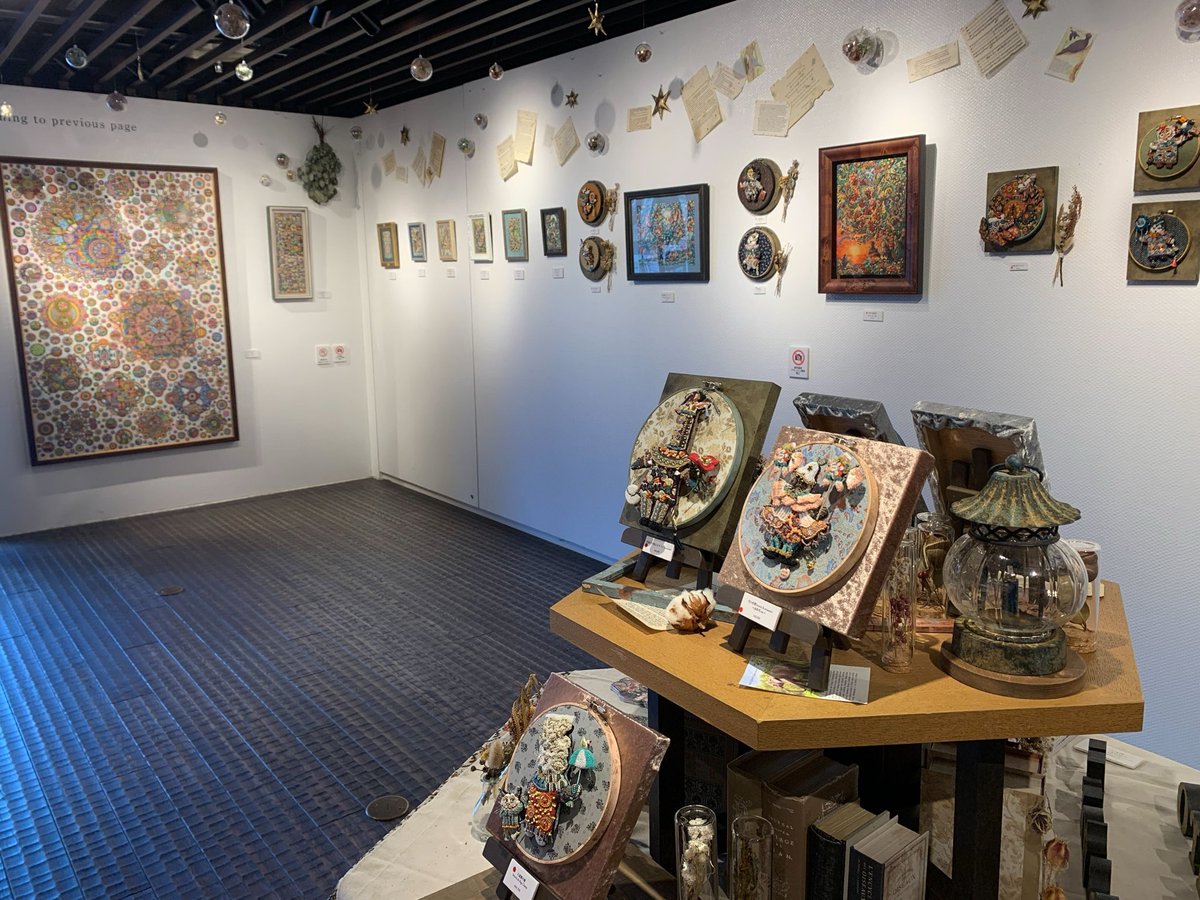 【ギャラリーEN ウォール】開催中
シロ 個展/shiro solo exhibition「turning the next page」12月14日（土）〜12/22（日）
関西を中心に活動する日本画家・刺繍作家 シロさんの個展を開催しております。
みなさまのご来場お待ちしてます✨
store.tsite.jp/kyoto-okazaki/…