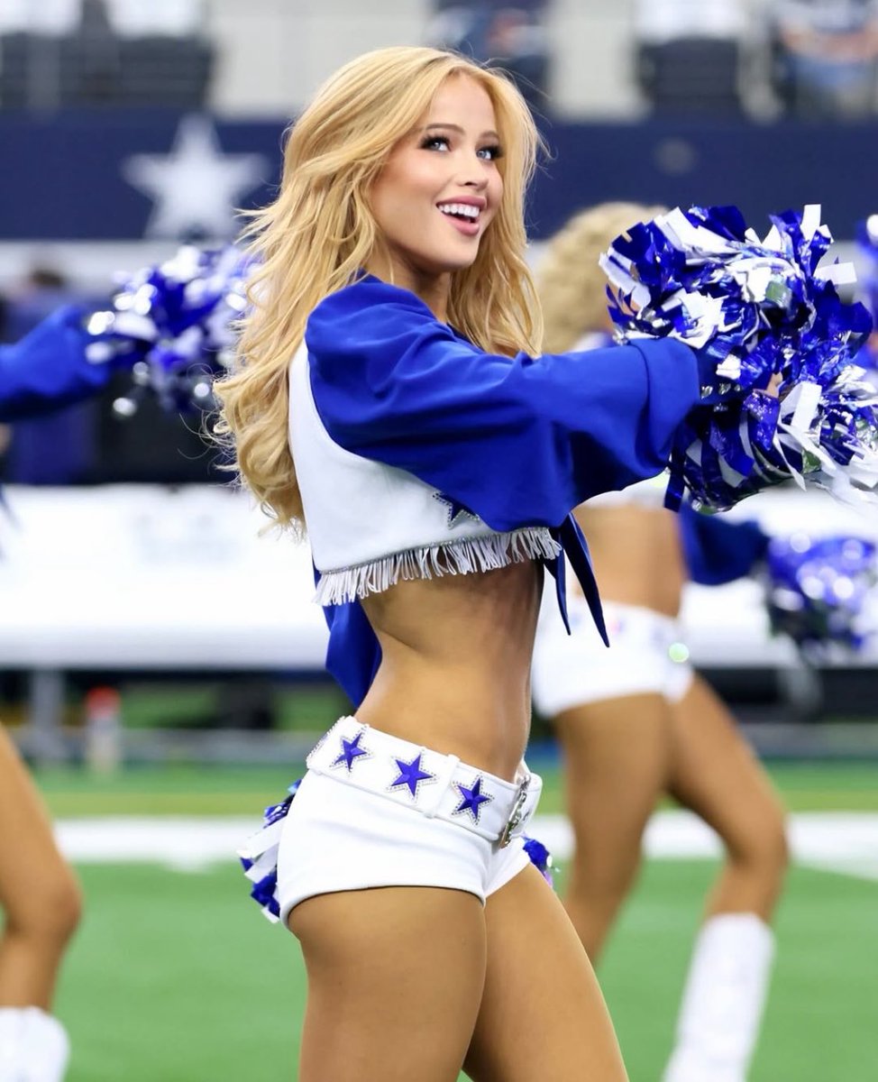 ProCheerRT's tweet image. DCC Kylie