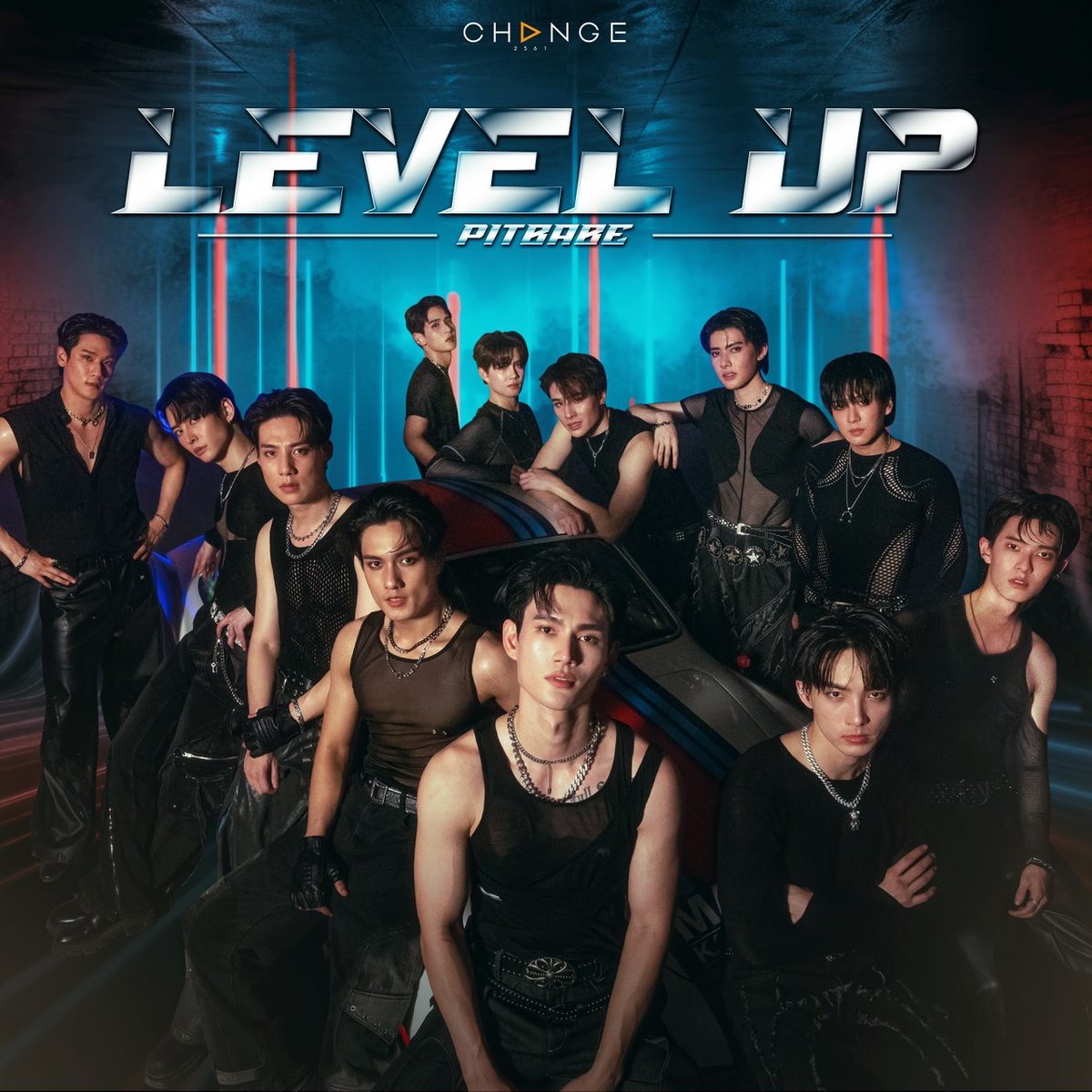 startalkent's tweet photo. 12 หนุ่ม “PIT BABE The Series” ปล่อยซิงเกิ้ลใหม่ “LEVEL UP” ส่งต่อพลังบวกให้ทุกคน
#ppoohkt #pavelphoom
#SpySailub #PonThanapon
#Supanut #PingOrbnithi
#Popptr #LeeAsre
#Michaelkvs #Top10987654321
#Garfinpkk #BENZALERT
#PitBabeTheSeries
เหล่านักแสดงดาวรุ่งจากซีรีส์ฮอต “PIT BABE The Series” กลับมาสร้างความประทับใจอีกครั้งด้วยซิงเกิลใหม่ในชื่อ “Level Up” ซึ่งนอกจากจะเป็นเพลงจังหวะสนุก ๆ ที่บอกถึงความมุ่งมั่นตั้งใจเผชิญสิ่งที่ท้าทายเพื่อจะไปต่อแล้ว ยังถือเป็นของขวัญขอบคุณแฟน ๆ ที่สนับสนุนพวกเขามาโดยตลอด
.
“Level Up” เป็นเพลงที่ผสมผสานจังหวะสนุกสนาน กับความหนักแน่น เต็มไปด้วยพลัง เข้ากับเนื้อหาให้กำลังใจให้กล้าลุยไปต่อเพื่อความฝัน ถ่ายทอดโดย 12 หนุ่ม พาเวล นเรศ, พูห์ กฤติน, สายลับ เหมวิช, ภณ ธนภณ, นัท ศุภณัฐ, ปิง โอบนิธิ, เบนซ์ อัทธ์ธนิน, กาฟิวส์ พันธุ์ธัช, ไมเคิล เกียรติศักดิ์, ท๊อปเทน ศุภกรณ์, ป๊อป ภัทรพล และ ลี อัสรี ซึ่งทุกคนตั้งใจฝึกซ้อมกันอย่างหนัก เพื่อให้ผลงานออกมาดีที่สุด พร้อมส่งต่อพลังบวกถึงทุกคน และอยากขอบคุณแฟนๆด้วยเพลงนี้
.
สำหรับมิวสิกวิดีโอที่เพิ่งเปิดตัวไป ได้รับเสียงชื่นชมจากแฟนๆ ว่าดูเท่ขึ้น โตขึ้น และมีพัฒนาการทั้งการแสดง การร้อง การเต้น และแร๊พได้ครบ เลเวลอัพ! สมกับที่ตั้งตารอ และรับรู้ได้ว่าทุกคนตั้งใจ ทุ่มเท เพื่อแฟนๆ ของพวกเขาจริงๆ
.
สามารถฟังเพลง “LEVEL UP” ได้ทางสตรีมมิ่งทุกแพลตฟอร์ม และชมมิวสิกวิดีโอได้แล้วที่ https://t.co/qMnyRtf4a5 พร้อมเตรียมตัว ติดตามชม "PIT BABE The Series2" เร็วๆนี้
ติดตามความเคลื่อนไหวได้ทาง ..
FB: https://t.co/Tlz7Zw5CfX
IG: https://t.co/WnmWXHdBEB
X: https://t.co/Zc0ucH6PBe
TIKTOK: https://t.co/3fiDYWtAxH
YOUTUBE: https://t.co/nOHf5sVyCG