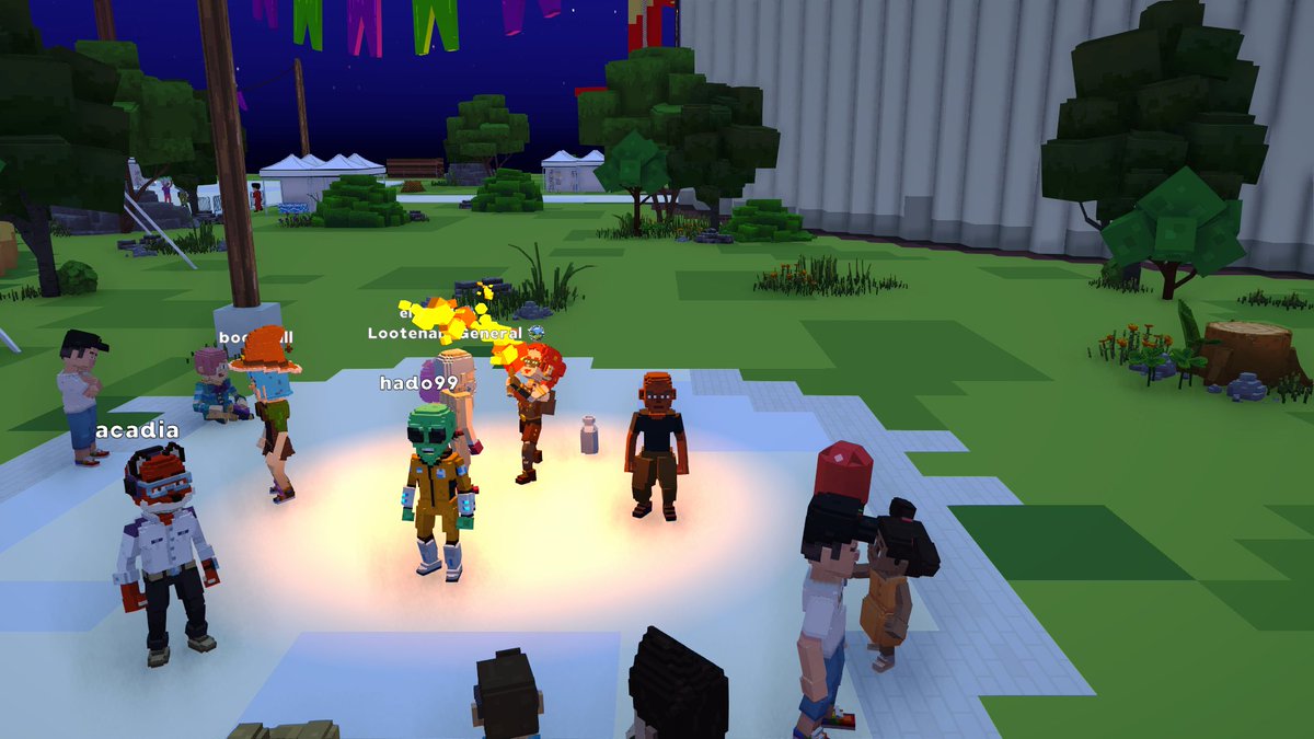 Watching Firebreather Sonia perform in Open Circus in <a href="/TheSandboxGame/">The Sandbox</a>. Talk about playing with fire! 🔥🎪 register-landings.sandbox.game/alphaseason4-s… #TheSandbox #AlphaSeason4 #AS4SocialChallenge