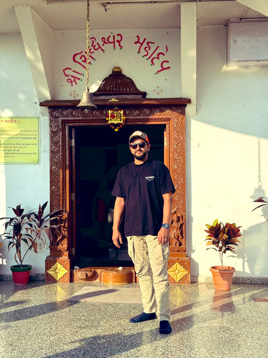 ImRaina's tweet photo. #HarHarMahadevॐ #OmNamahShivaya https://t.co/gAB6ThdpKr