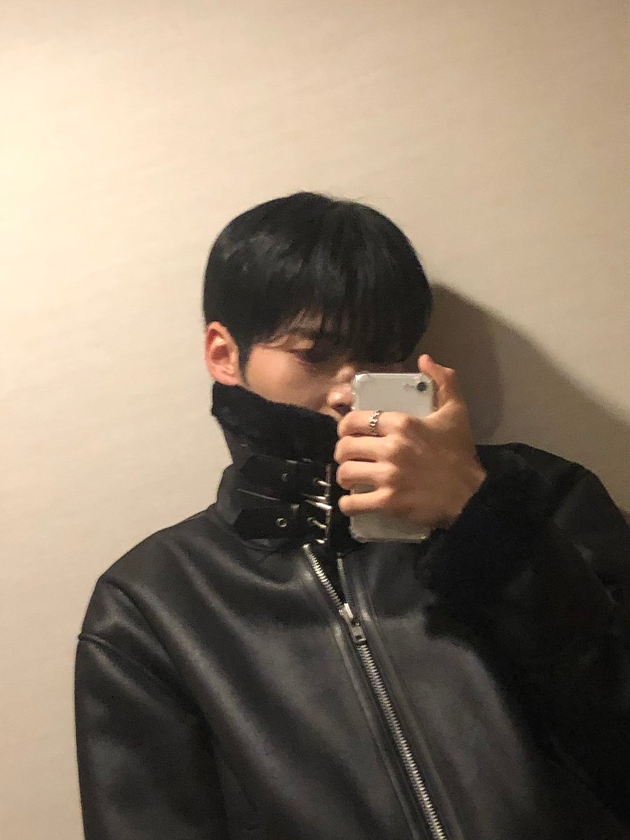 shbpics's tweet photo. 🖤💬 https://t.co/fr7UyvbVVJ