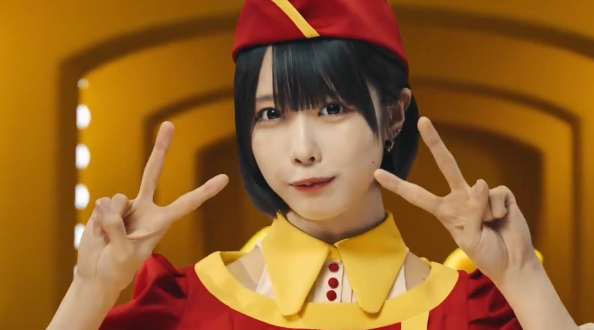 petite_caille's tweet photo. 「スマイルあげない」のMVよりスマイルをくれるあのちゃん
ano「スマイルあげない」Music Video
▶︎https://t.co/dypv3QE29o
#香港麥當勞 #McGriddles https://t.co/rElYCzt8oa