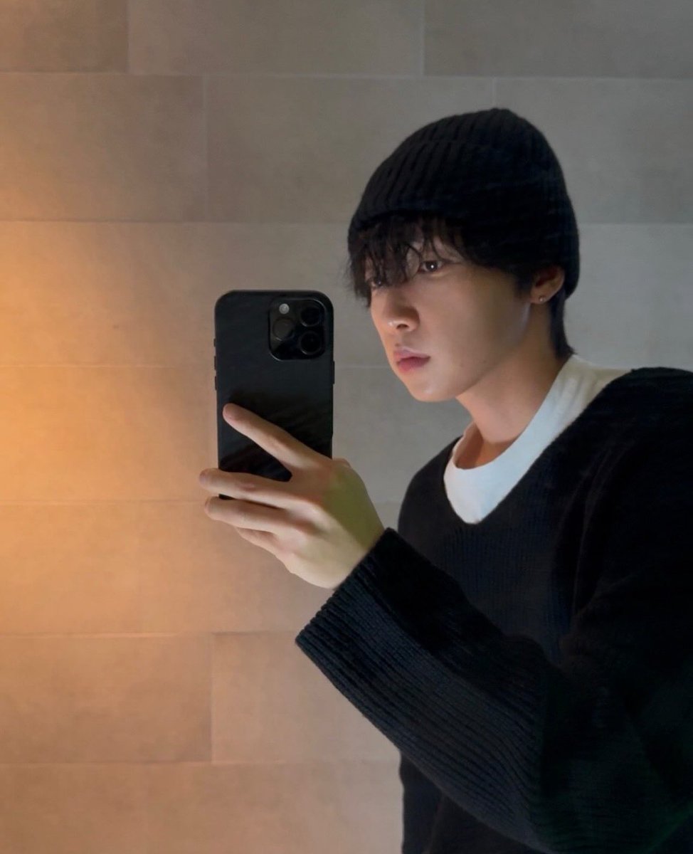 jungswni_'s tweet photo. อห ทุกคนเซอุนใช้ไอโฟนจริงๆ แชร์ด่วน https://t.co/beftr2dblJ