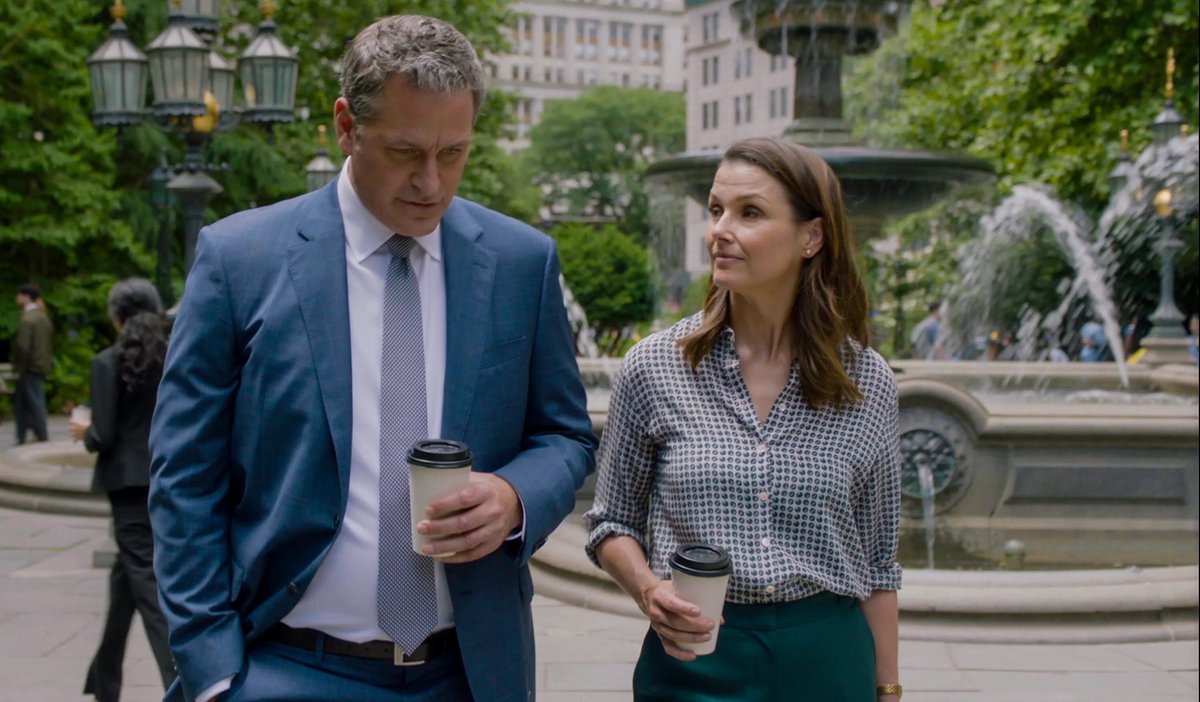 danderson6's tweet photo. @bridgetmoynahan @PeterHermann as a #Bluebloods fan since day 1, I’ve been hoping for this moment for a LONG time!! Thank you!! 💝 https://t.co/JgViygrsEy