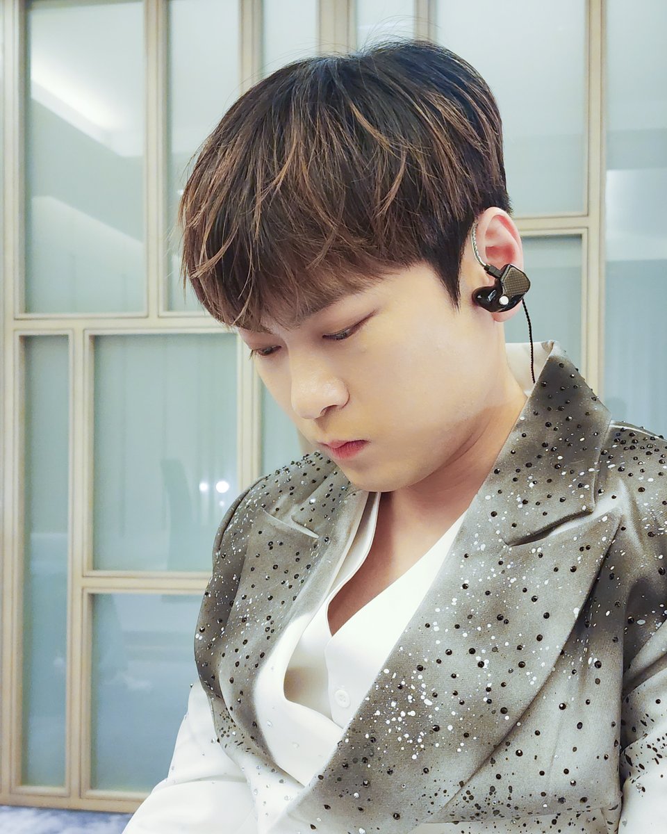 #LAPOEM
∧,,,∧
( ̳• · • ̳)
/ づ♡

#라포엠 #HAPPYKIHUNDAY
#박기훈 #ParkKihun