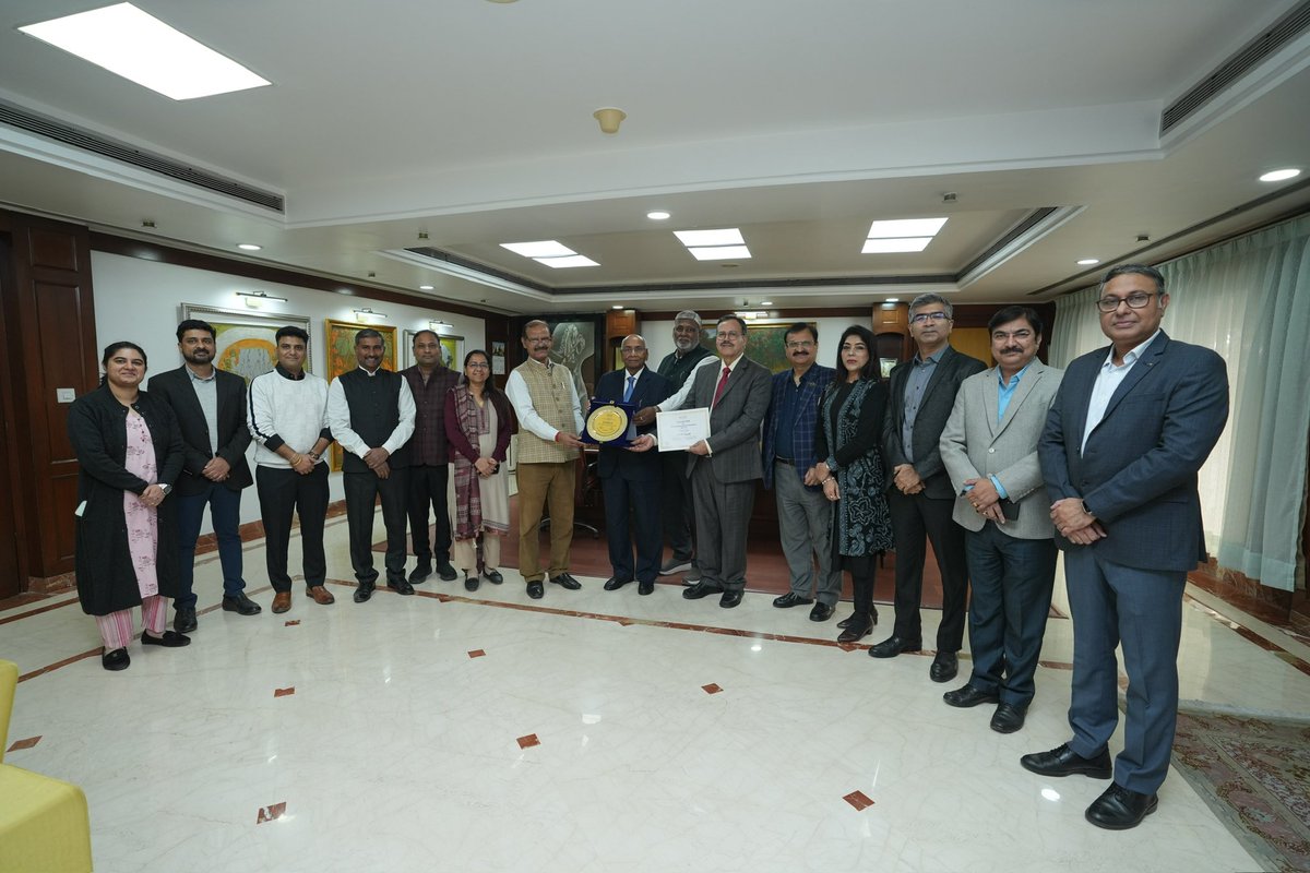 drusawasthi's tweet photo. Heartiest Congratulations to the IFFCO Family and specially IR &amp; HR department for Winning the AIOE @AlOE__India National Awards for the Outstanding Industrial Relations 2023-24 in the category of the Large Enterprise - Manufacturing Sector. Keep it up. @Rpsingh5153P @ficci_india https://t.co/irRsUQjfdD
