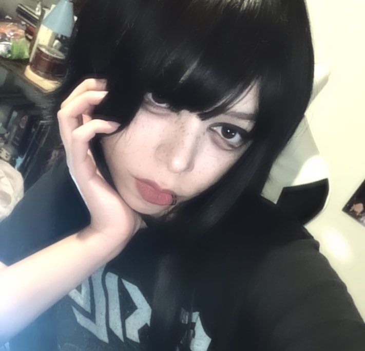 Lin (@ziggybatz) / Posts / X