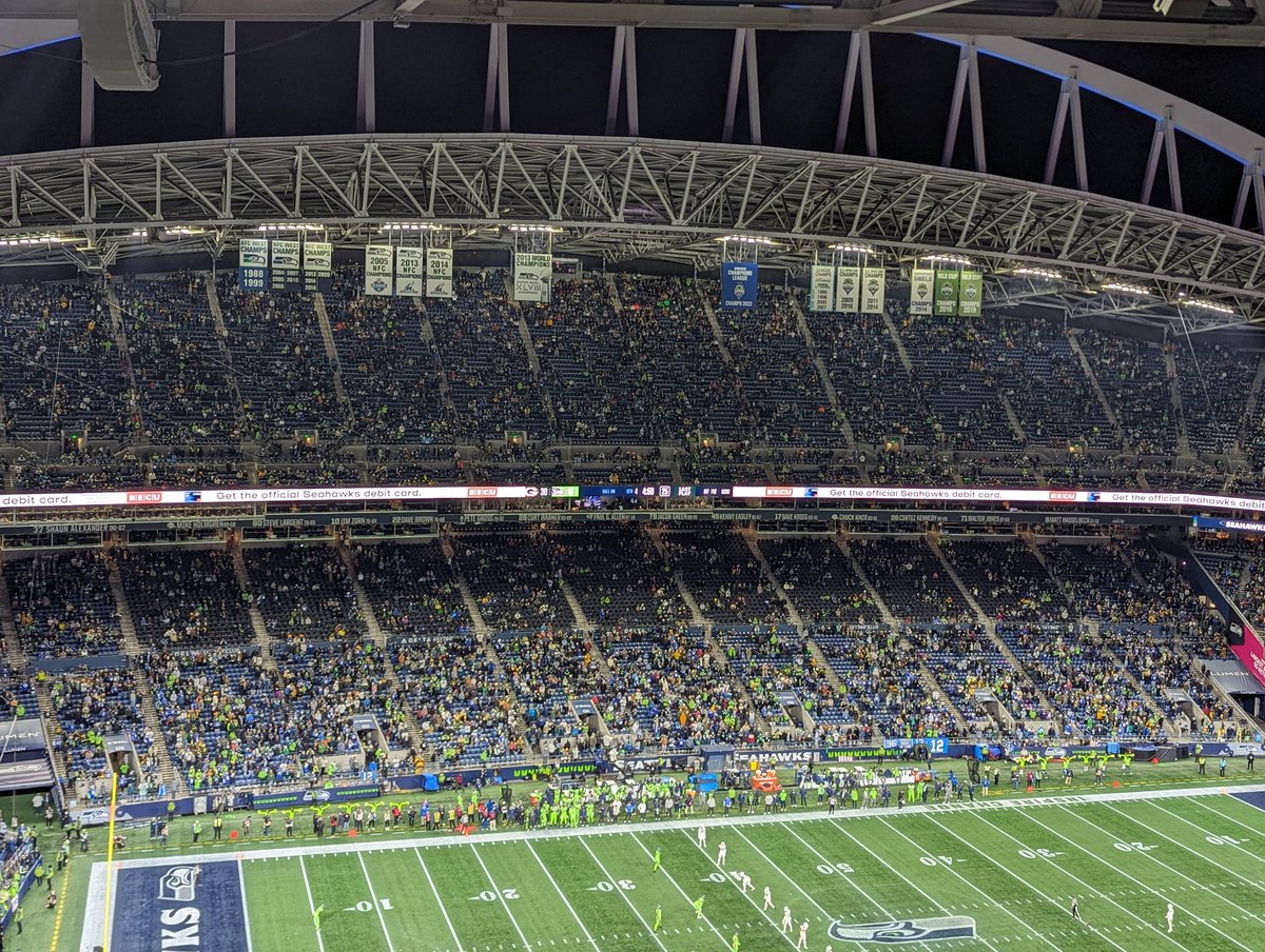 maybe_d4vid's tweet photo. All the 12s left. 
#CarryTheG
@AaronNagler #GoPackGo https://t.co/L6d0QKfnoI