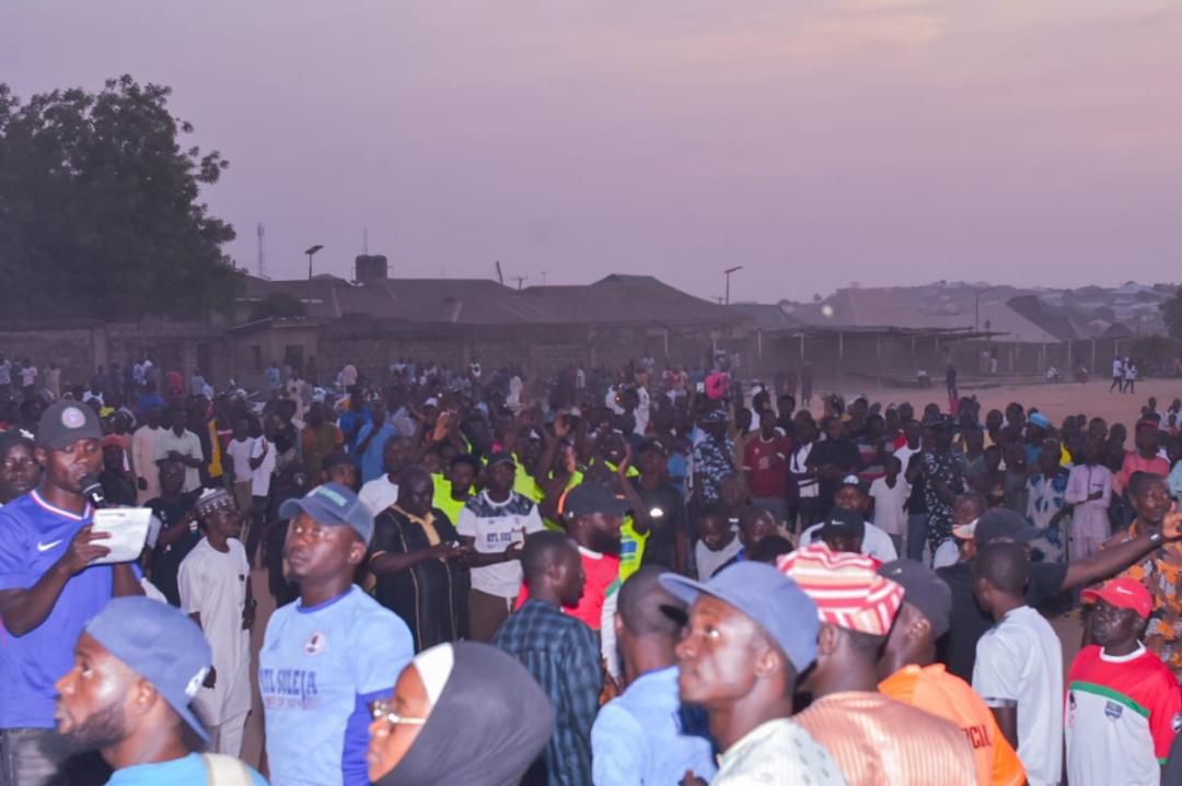 Adamutanko's tweet photo. I attended the anticipated final match of the ATL Suleja Emirate Cup 2024–2nd Edition, where Bola Park FC emerged victorious against Izom United in a thrilling showdown.

It was more than just a match; it was a celebration of unity, sportsmanship, and potential of our youth. https://t.co/HeFCaODqnN