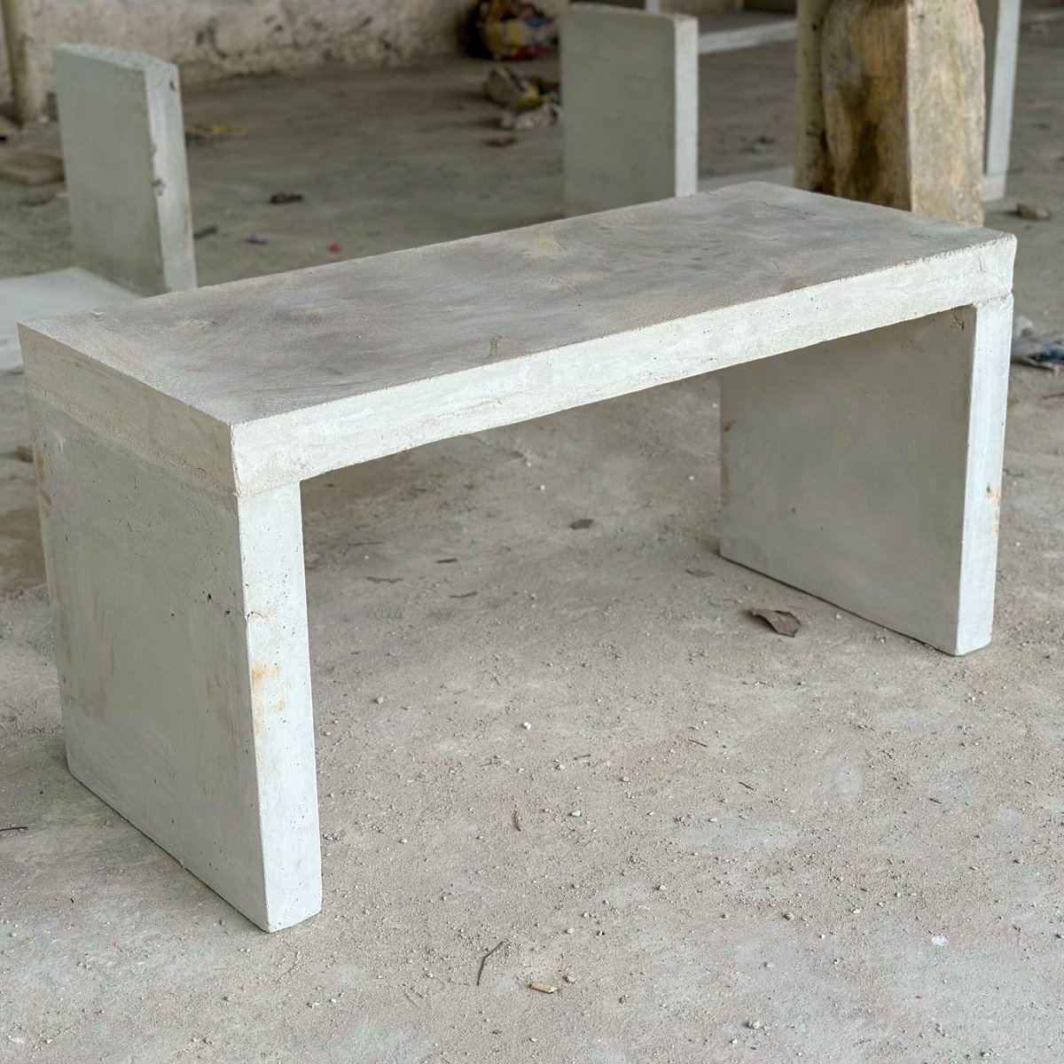 metroblock_sas's tweet photo. Las sillas prefabricadas en hormigón representan una opción duradera y estéticamente atractiva para espacios públicos y privados. Fabricadas con hormigón de alta calidad, estas sillas ofrecen robustez y resistencia a las inclemencias del tiempo.
#metroblock https://t.co/4kPAs5Rsq0