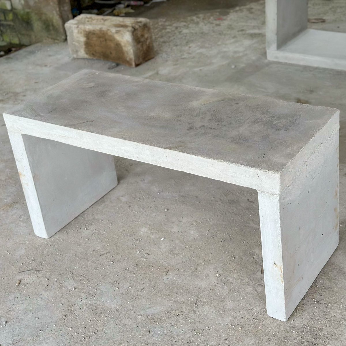 metroblock_sas's tweet photo. Las sillas prefabricadas en hormigón representan una opción duradera y estéticamente atractiva para espacios públicos y privados. Fabricadas con hormigón de alta calidad, estas sillas ofrecen robustez y resistencia a las inclemencias del tiempo.
#metroblock https://t.co/4kPAs5Rsq0