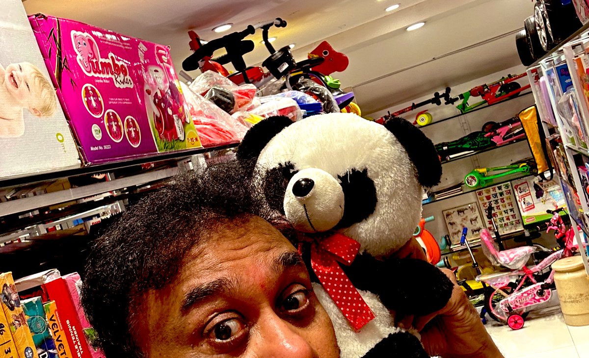 Rajeshshen's tweet image. #SomethingRandom 😳😳