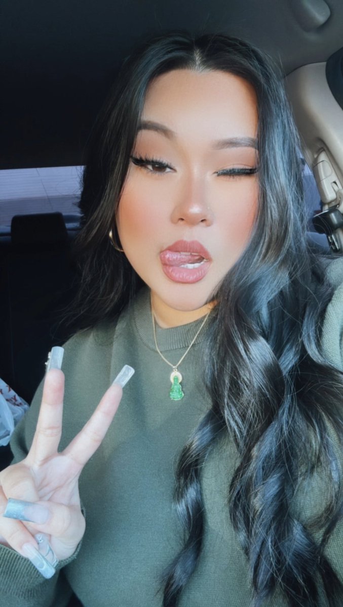 thanmelissa's tweet photo. muah xoxo 💋 https://t.co/lPpwWxKJ9j
