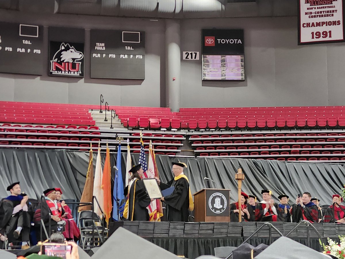 JcornerWx's tweet photo. And not to brag, but my graduating class featured the newly-minted Dr.@Skilling! https://t.co/6I5AMOCDYw