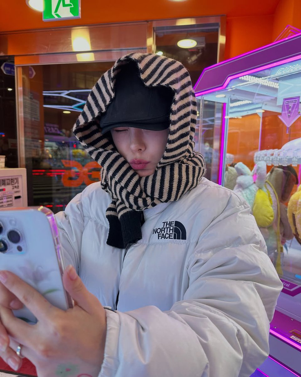 wheein is so gf coded