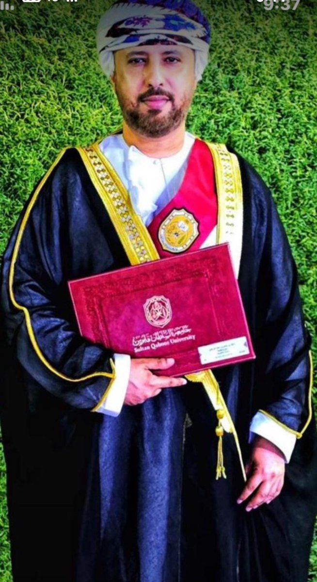 كافح وعاش ظروف صعبة لم تكن مريحة أبداً ولكنه أصر على
النجاح : الدكتور والصديق العزيز سعيد مسلم البرعمي
أبارك لك هذا النجاح والمنجز الأهم في حياتك شهادة الدكتوراة والتخصص ذاته الذي لم يتجرأ عليه الكثير ، 
أكرر التهنئة وتقبل مني أطيب الأماني