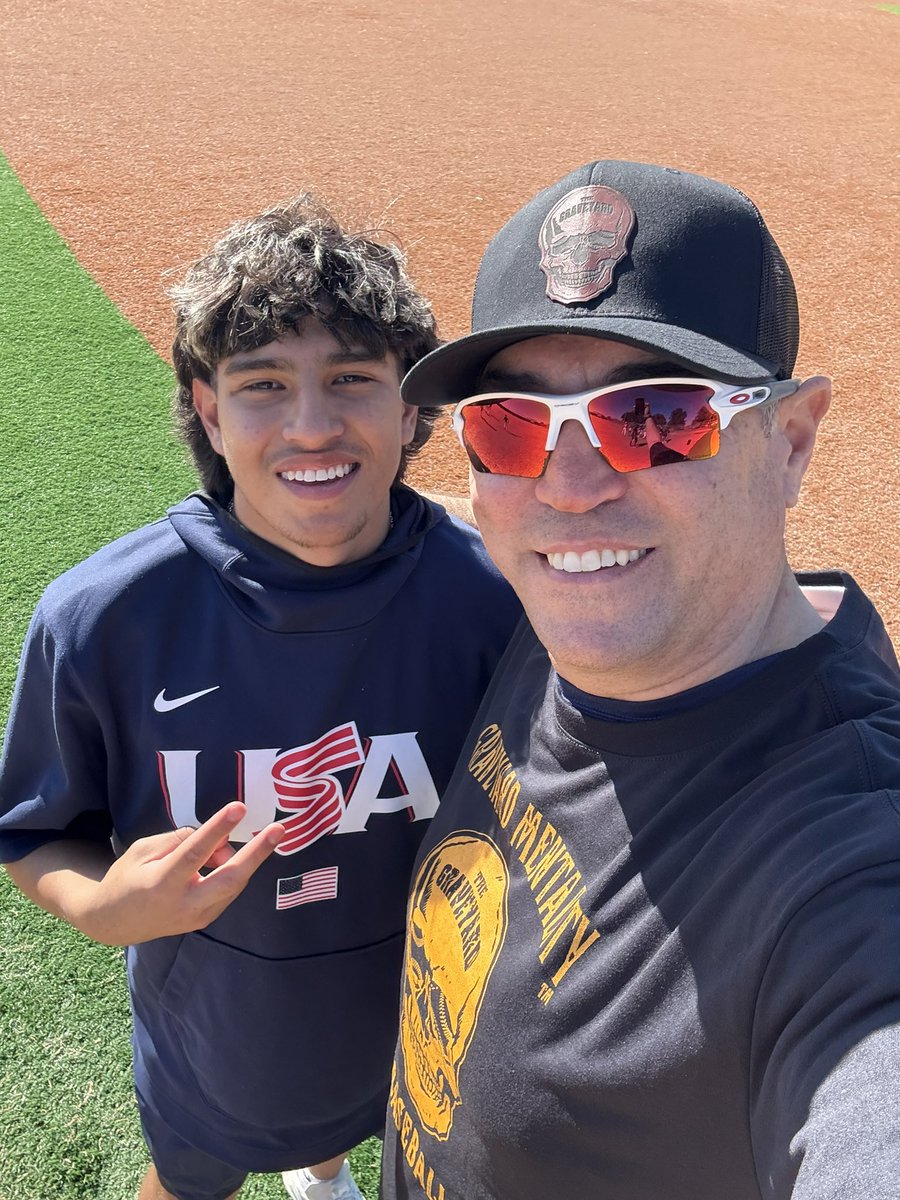 coach_rah's tweet photo. Had a blast coaching at the @GraveyardOF1 Outfielders Camp with @CoachButler42. Great seeing @southntis player, @Adamalva08 who stopped by to help out at the camp as well! https://t.co/9PKrbZTrzq