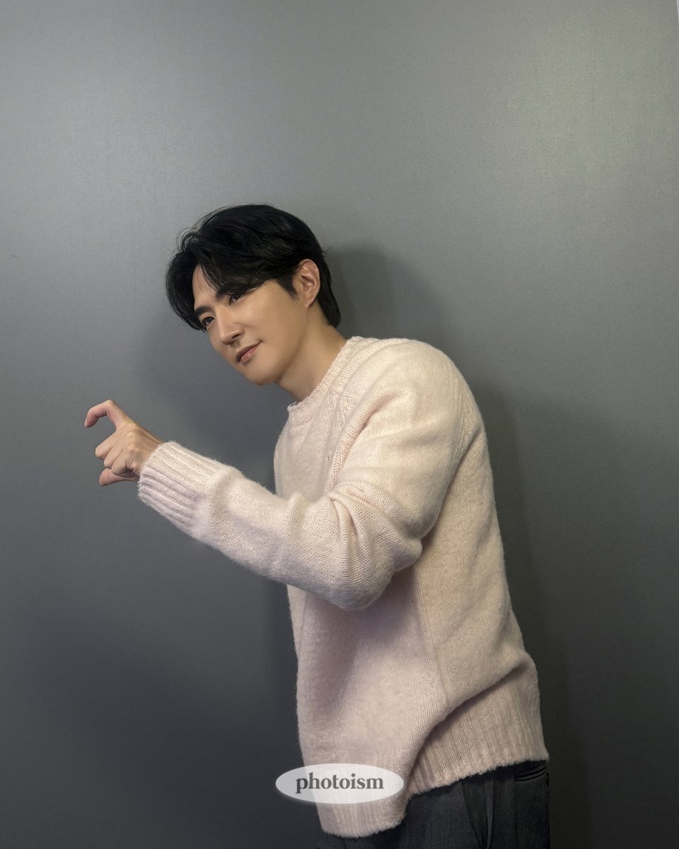photoism_behind's tweet photo. PHOTOISM X 데니안

데니안의 마지막 비하인드 💕

  ∧  ∧
(๑' '๑)

약 한 달 동안 함께하면서 .. 💫
포토이즘도 !
데니안도 !
팬들도 !

너무 너무 행복했어요 ~

#포토이즘 #데니안 https://t.co/vNiaewHlqv