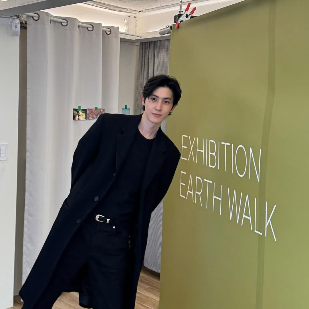 mika_duckling's tweet photo. [Exhibition] Earth Walk🌍

2024.12.15

한도우 작가

빼꼼히 보이는 그의 사진 엽서 두장

EDINBURGH, SCOTLAND 2016
COPENHAGEN, DENMARK 2022

그리고 장난스럽게, 사랑스럽게.

#도우 #한도우 #DoWooHan #HanDoWoo https://t.co/j6CQzzEIet