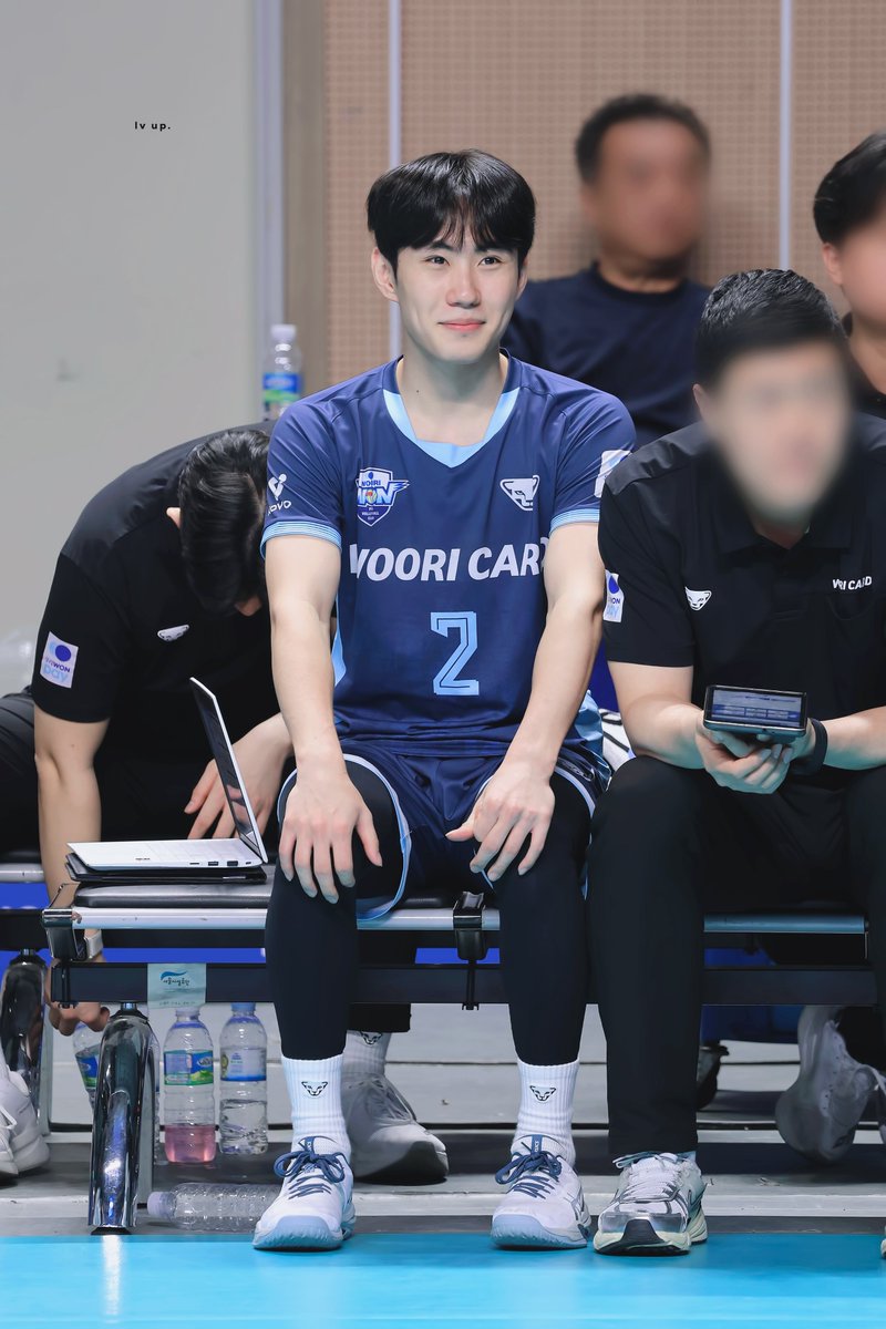 2_ㅠ tweet media