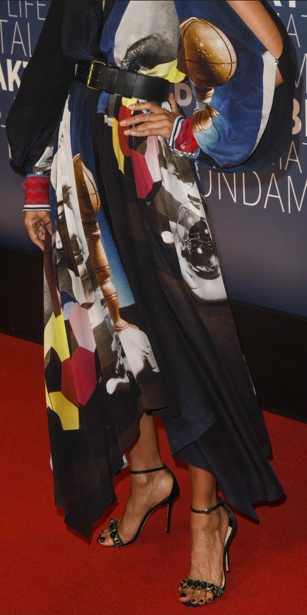Slim and veiny celebrity feet. #ThandieNewton #celebfeet