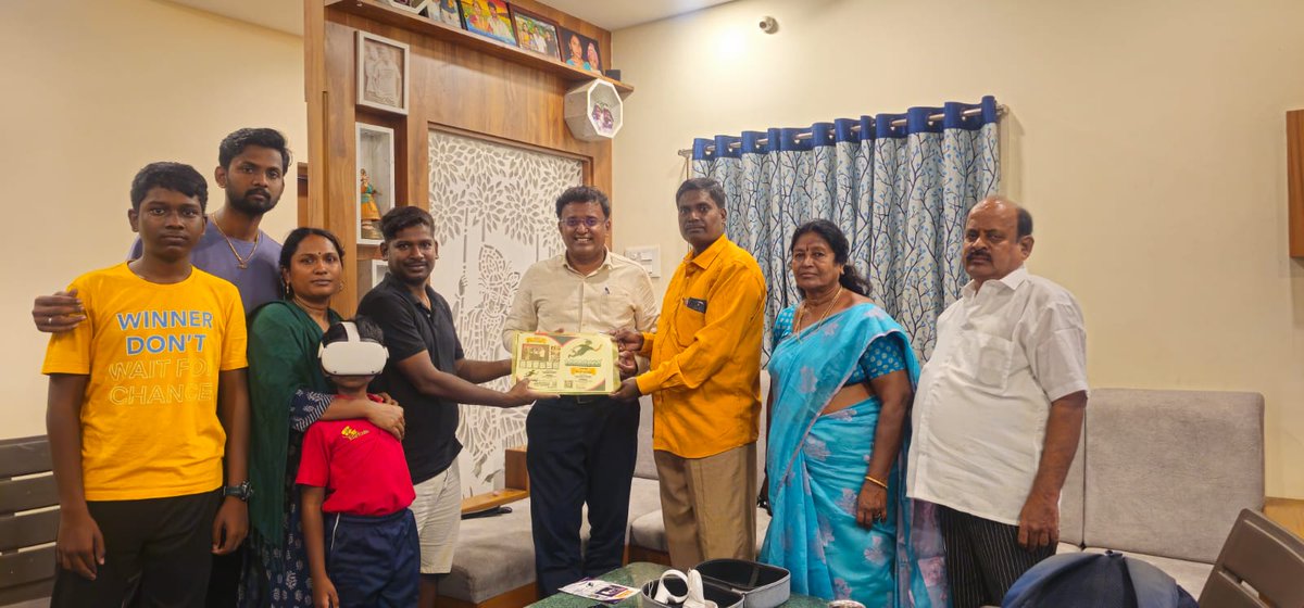 UvisoftIndia's tweet photo. 🌟 *Exciting News from Learnova!* 🌟  

On *14.12.2024, Saturday*, our *Founder, Mr. Vickram Umapathy*, along with *Zonal Director Mr. Vibrant Vinni and Channel Partner Mrs. Parimala*, visited *Mr. Sathish and Mrs. Priya Sathish* at *Perundurai, Erode District* https://t.co/rRLC6TFmay