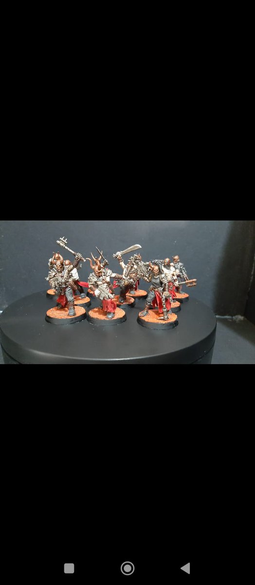 40ktrasfondo's tweet photo. Buenos días. Amanecemos con una mala noticia. En Sevilla han robado en un torneo un ejercito de caos. Aquí hay algunas fotos de las miniaturas. Si alguien las ve en grupos de compraventa, wallapop o algo que avise 

RT https://t.co/gIRYp657tP