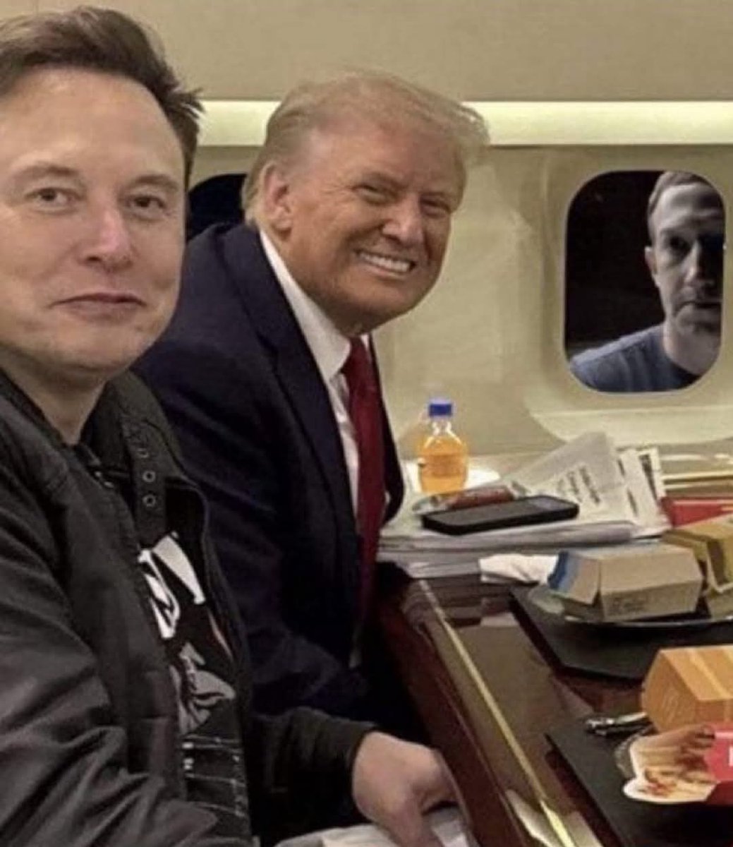 TheADMIRAL619's tweet photo. 👌🤡#MarkZuckerberg🤡#META🤡🤡
#Clownbook https://t.co/jLj0LiOYDx