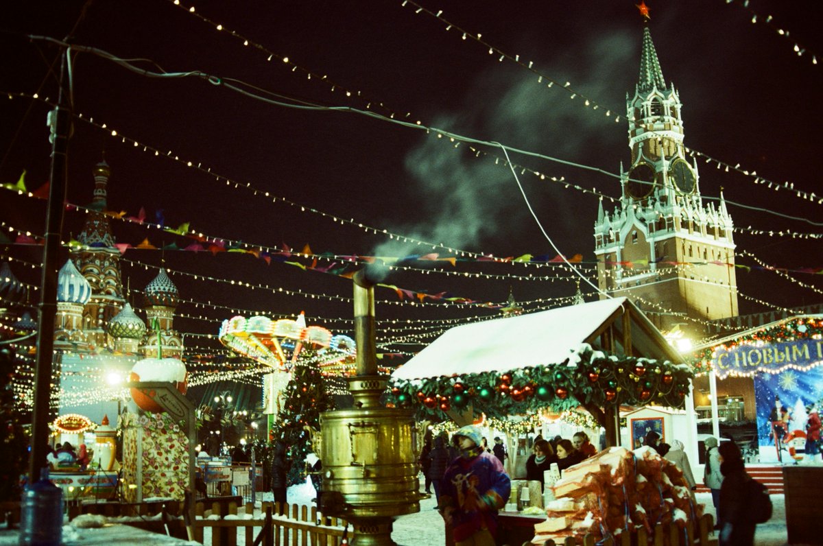 RAAKLEDLIGHT's tweet photo. ❄️🎄 Light up the winter nights with Christmas lights from https://t.co/cnnPvIhQ9h! 🎄❄️
Create a magical holiday atmosphere with our sparkling LED lights, perfect for indoor and outdoor decor.
✨#WinterLights #ChristmasLights #RAAKLEDLighting #HolidayMagic https://t.co/QVPZhAA6VH